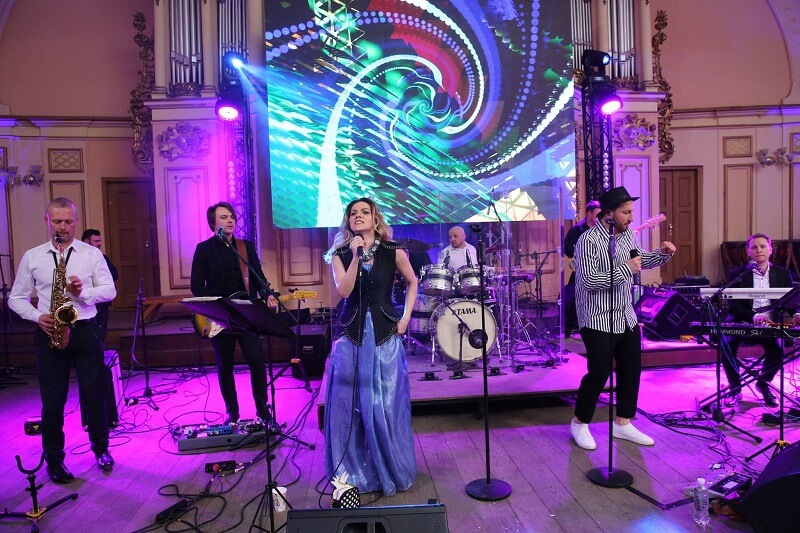 music performance at Symphony Solutions gala party